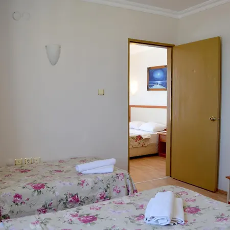 Grand Milano Hotel 3*