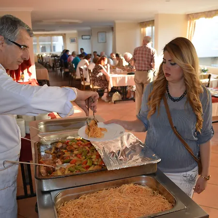 מלון Grand Milano 3*