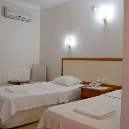 Grand Milano מלון