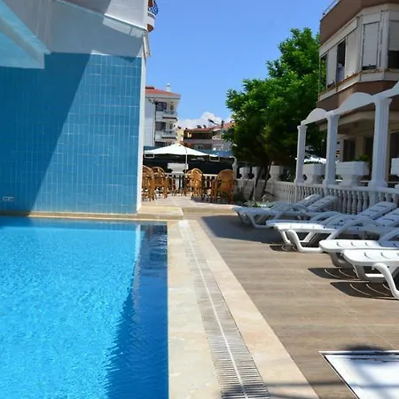 Grand Milano 3* Ayvalı
