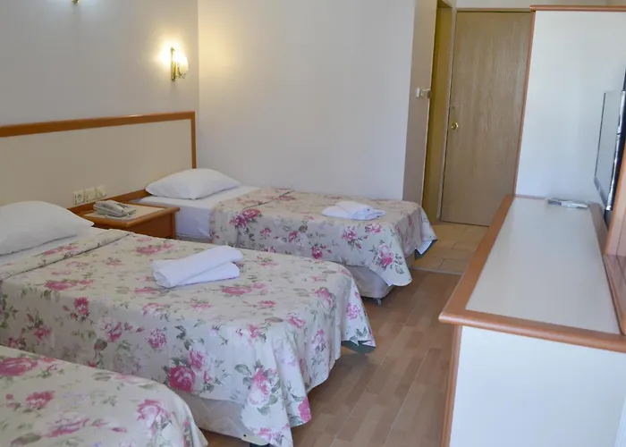 Grand Milano Hotel 3*