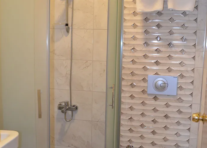 Hotel Grand Milano 3*